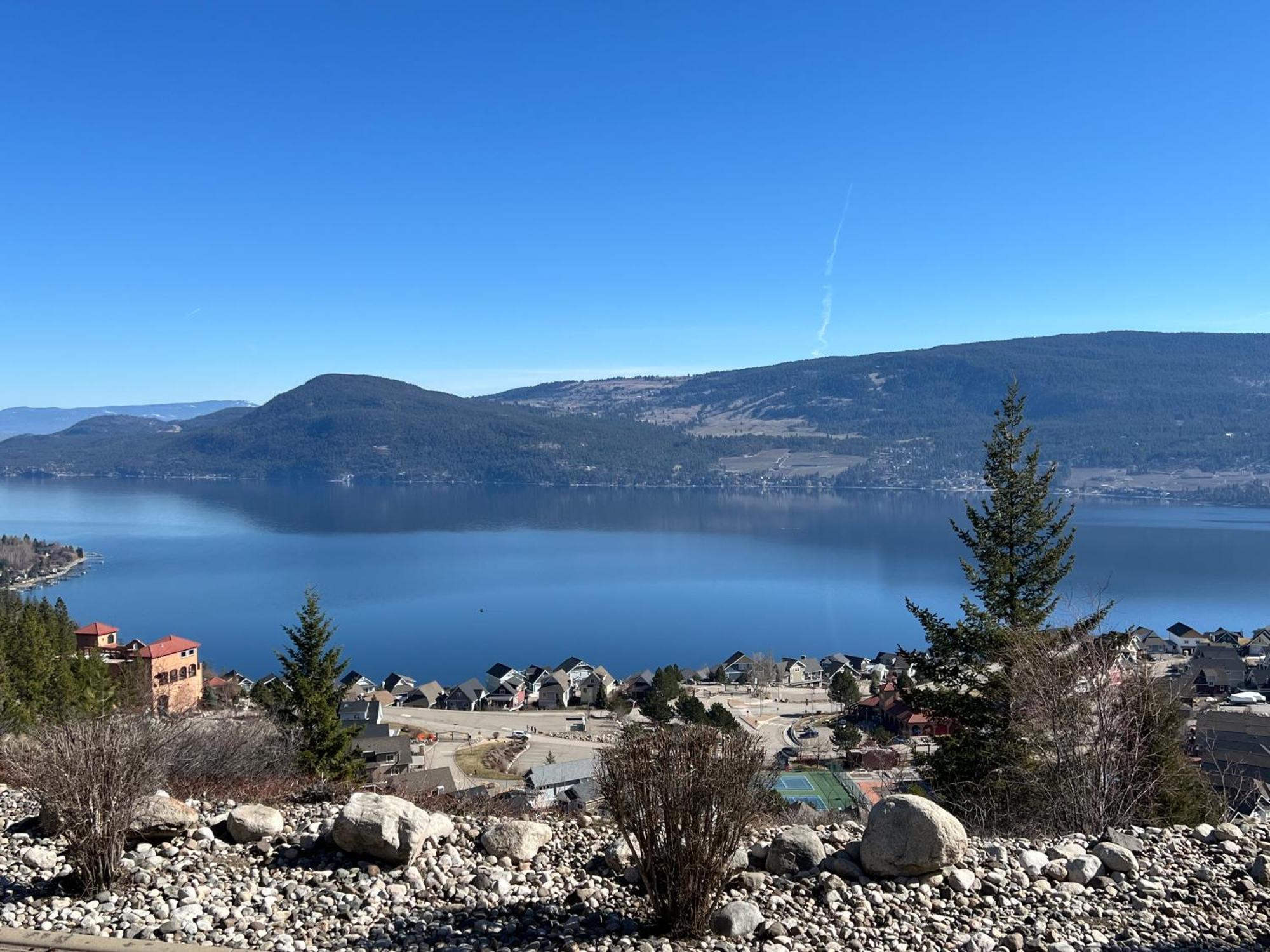 Jasmine Cottage Kelowna Bagian luar foto