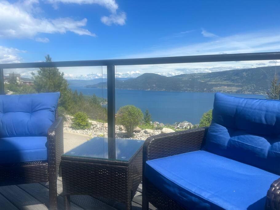 Jasmine Cottage Kelowna Bagian luar foto